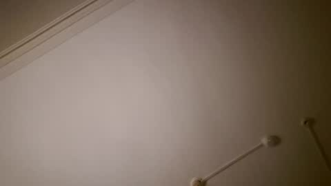 Snapshot of essex_85 chatting on February 11, 7:19 pm essex_85 online show from February 11, 7:19 pm