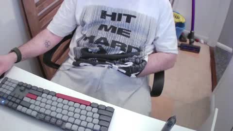 Morph online show from March 27, 8:52 pm