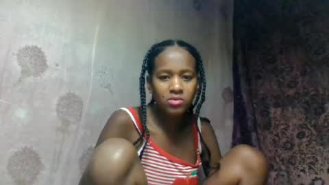 estancelee online show from July 2, 3:29 pm