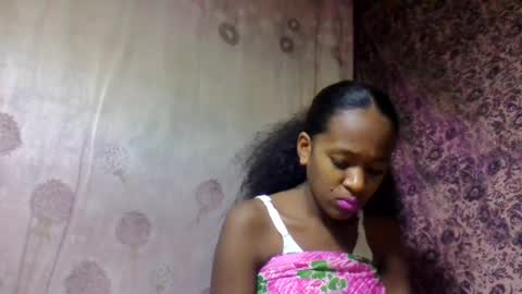 estancelee online show from July 15, 11:59 am