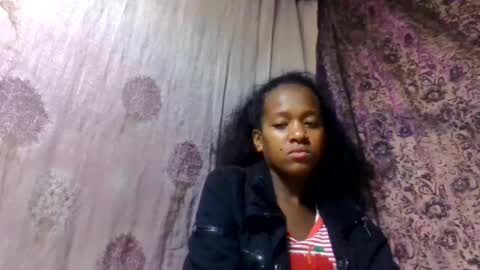 estancelee online show from July 18, 11:19 pm