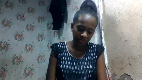 estancelee online show from July 19, 1:59 pm