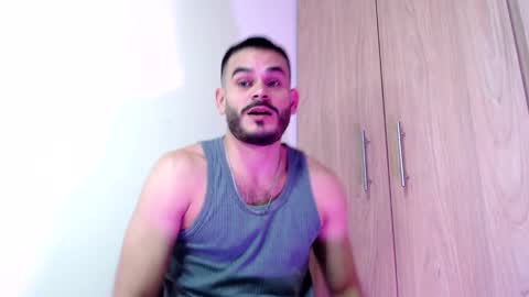 Esteban Fernandez online show from January 3, 4:59 pm