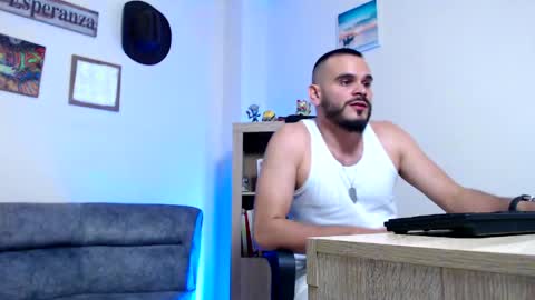 Esteban Fernandez online show from March 20, 4:12 pm