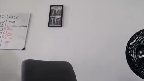 Esteban Reyes  independent model online show from December 16, 3:50 pm