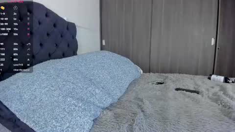 Snapshot of esteban_stud chatting on August 3, 10:57 pm ESTEBAN online show from August 3, 10:57 pm
