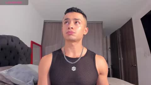 Snapshot of esteban_stud97 chatting on October 16, 10:22 pm Esteban Stud online show from October 16, 10:22 pm