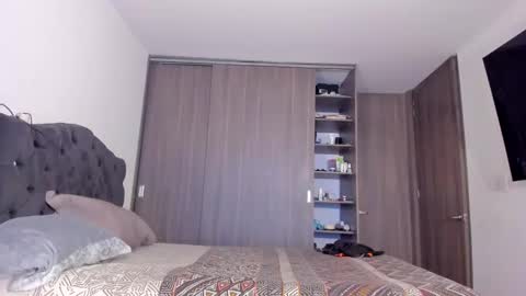 Snapshot of esteban_stud97 chatting on October 22, 8:41 pm Esteban Stud online show from October 22, 8:41 pm