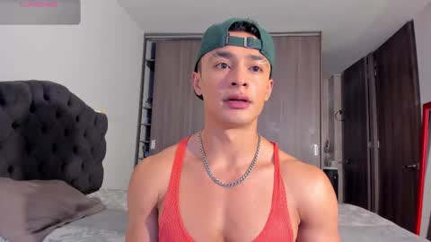 Snapshot of esteban_stud97 chatting on November 9, 8:40 pm Esteban Stud online show from November 9, 8:40 pm