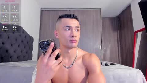 Snapshot of esteban_stud97 chatting on November 24, 9:36 pm Esteban Stud online show from November 24, 9:36 pm