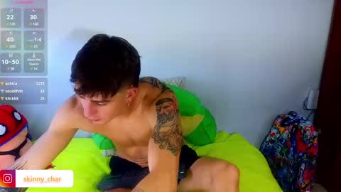 Esteban independent model online show from December 4, 3:10 pm