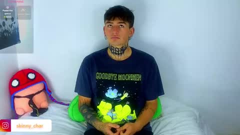 Esteban independent model online show from January 16, 12:09 pm