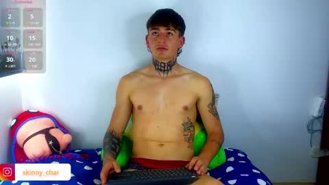 Esteban independent model online show from February 5, 5:09 pm