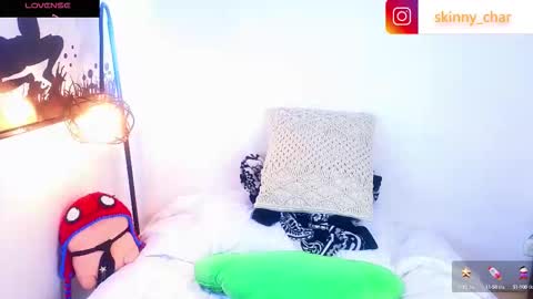 Esteban independent model online show from September 9, 1:43 pm