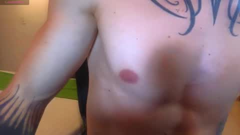 Snapshot of estebanchar_ chatting on May 8, 11:10 pm Esteban independent model online show from May 8, 11:10 pm