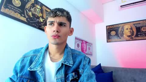 Esteban online show from December 16, 12:06 pm