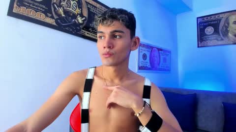Esteban online show from December 21, 12:16 pm