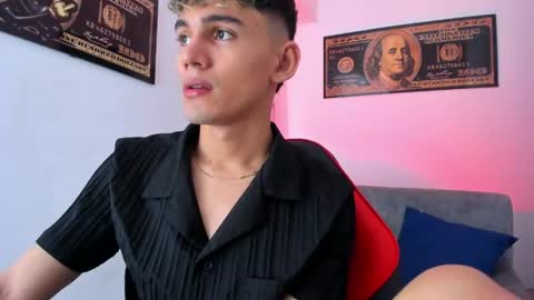 Esteban online show from December 31, 12:04 pm