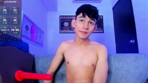Esteban online show from January 12, 8:03 pm