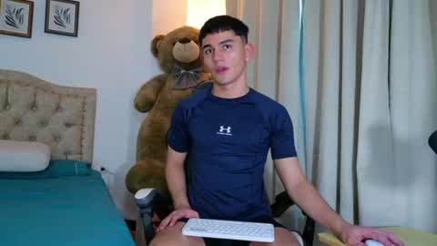 Esteban online show from July 9, 11:25 am