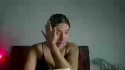 Snapshot of estefa1 chatting on July 23, 2:31 am estefa1 online show from July 23, 2:31 am