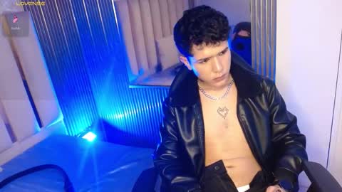 estefan_tay online show from February 21, 3:51 am