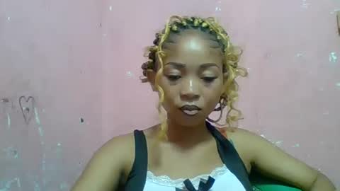 estelah20 online show from January 9, 5:10 am