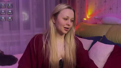 Estella online show from March 15, 5:30 pm