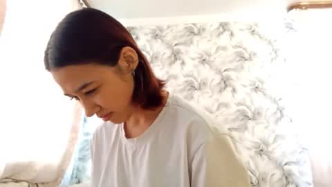 Snapshot of estellekirbo chatting on February 9, 11:03 am estellekirbo online show from February 9, 11:03 am