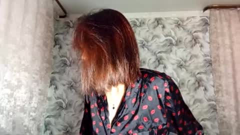 Snapshot of estellekirbo chatting on February 12, 11:05 am estellekirbo online show from February 12, 11:05 am