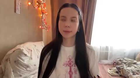 Snapshot of estellezdebski chatting on July 22, 2:42 pm estellezdebski online show from July 22, 2:42 pm