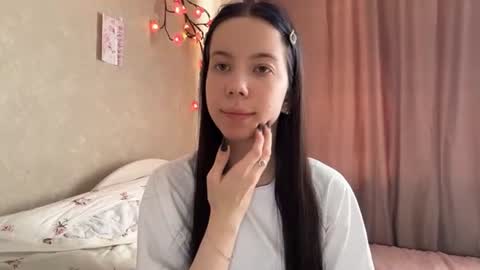 Snapshot of estellezdebski chatting on July 23, 12:14 pm estellezdebski online show from July 23, 12:14 pm