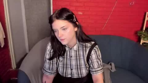 Ester  online show from April 3, 4:16 pm