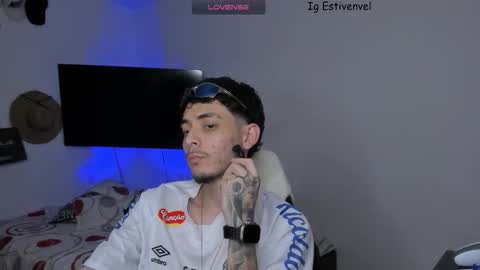 estivenvel online show from November 11, 6:30 pm