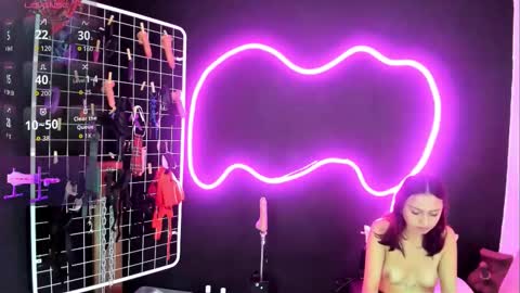 Cloe and Megan online show from October 27, 7:07 pm