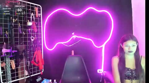 Cloe and Megan online show from November 14, 10:18 pm