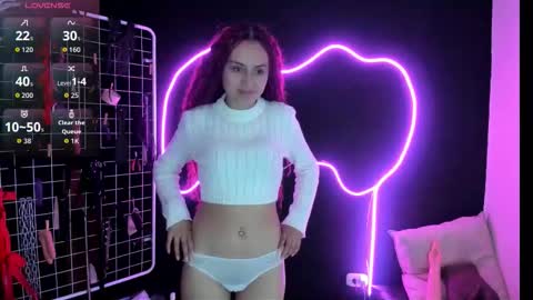 Cloe and Megan online show from November 29, 7:06 pm