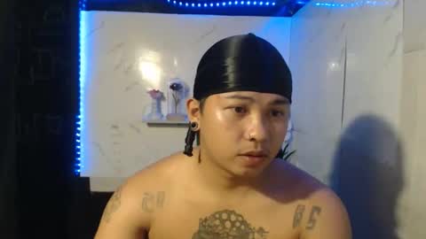 im esward tynn online show from February 4, 3:40 pm