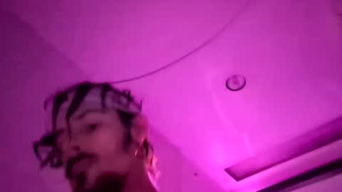 et528007 online show from September 25, 7:01 am