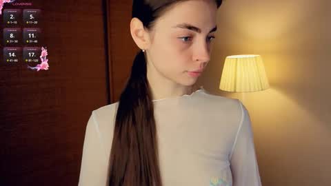 Mary online show from October 21, 8:04 am