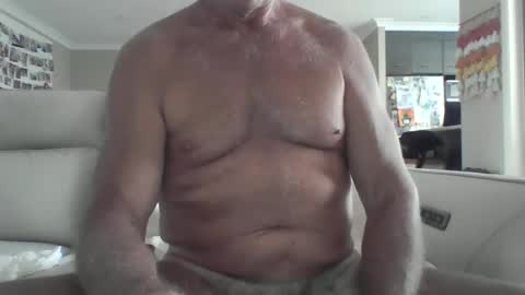 Snapshot of etextratestacle chatting on January 23, 5:24 am ET online show from January 23, 5:24 am