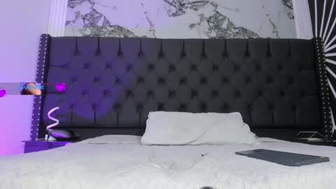 ethaancox online show from March 8, 2:04 am