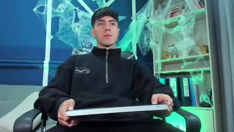 Etham online show from October 20, 11:54 am