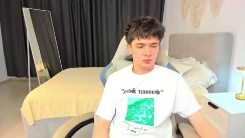 Ethan online show from July 16, 10:54 am