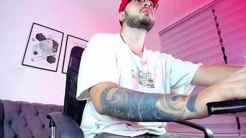 ethan_greacee online show from February 14, 12:13 pm