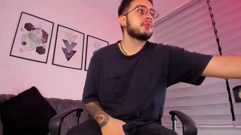 ethan_greacee online show from February 21, 12:06 pm