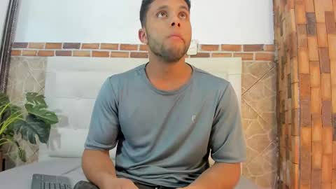 ethan helmut online show from January 18, 11:11 am