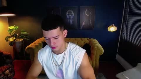 ETHAN RODGERS online show from September 20, 8:10 pm