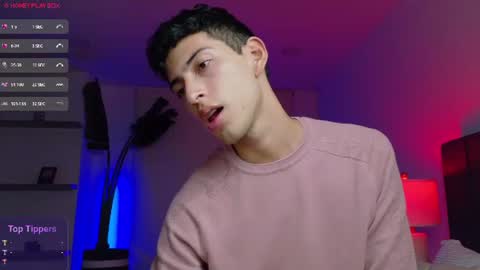 Snapshot of ethan_skiny_ chatting on July 23, 4:54 am Joan online show from July 23, 4:54 am
