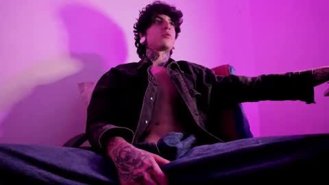 Snapshot of ethan_sykes chatting on September 22, 2:46 am Ethan sykes online show from September 22, 2:46 am